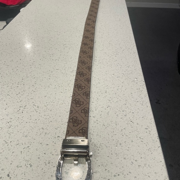 Gucci belt, dark brown front facing side, light brown interior facing side. - Picture 5 of 5